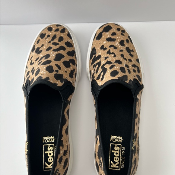 Keds Tan and Black Leopard Print Flats - Picture 10 of 15